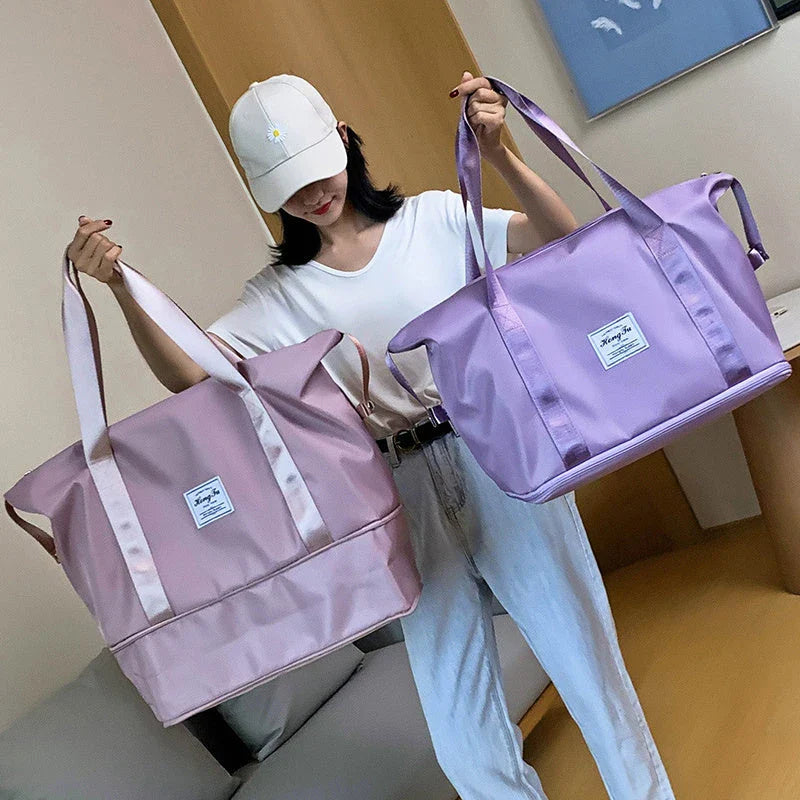 Stylish and Spacious Foldable Travel Bag for Women
