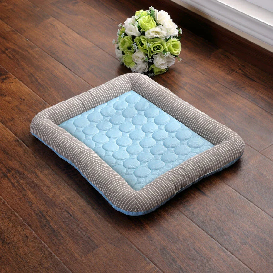 Cooling Pet Bed - Relieve Summer Heat for Dogs & Cats with High-Tech Cooling Cloth