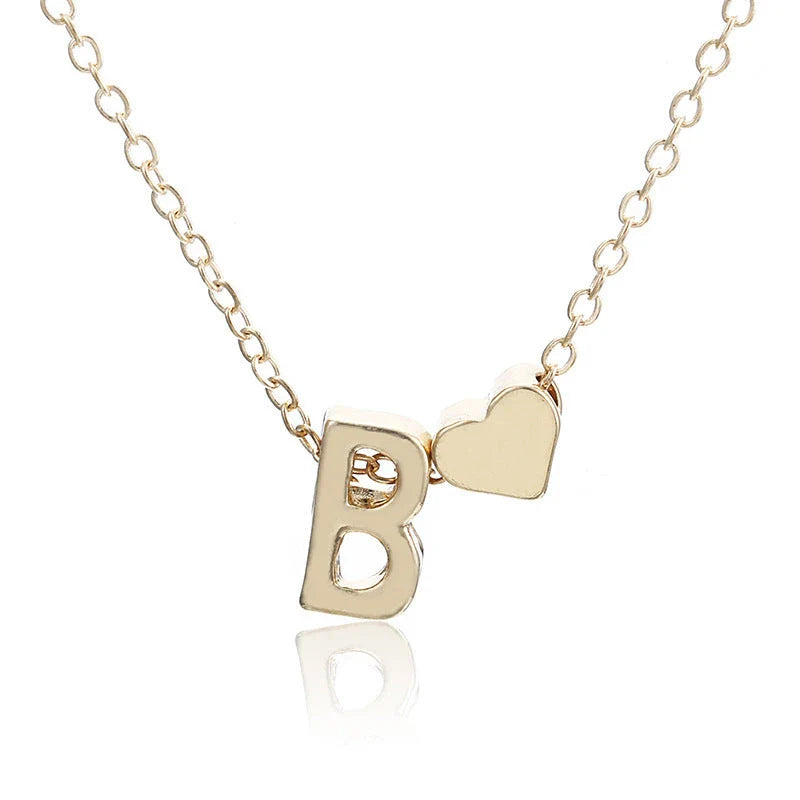 Heart-shaped pendant necklace made of high-quality alloy material with adjustable chain length