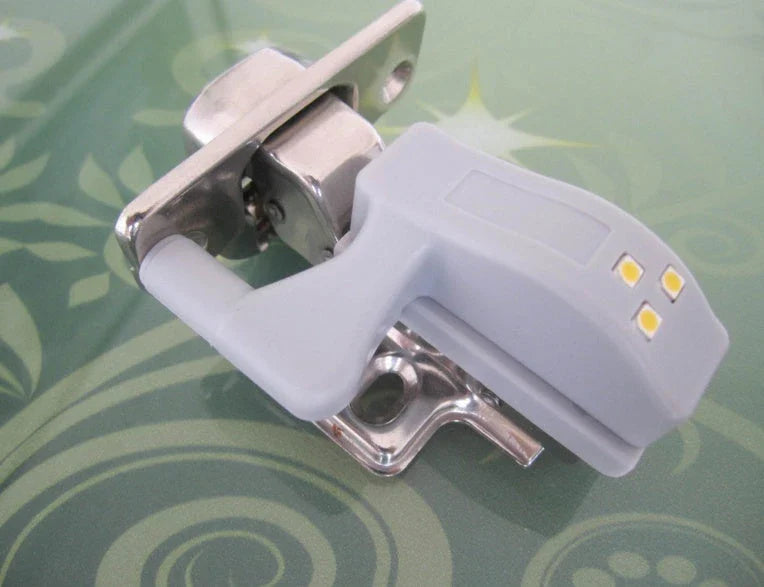 Clever Cabinet Lights with Auto-Sensor - Seamless Illumination for Cabinets, Wardrobes, and Storage Spaces