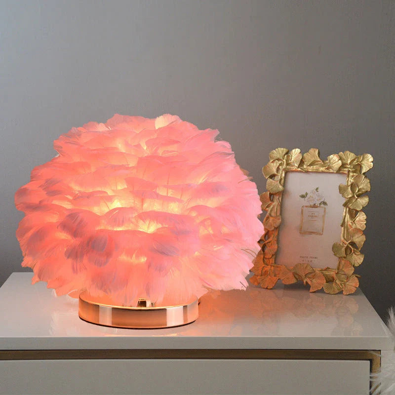Homeenjoy UK Elegant Swan Feather Table Lamp - Cosy & Stylish Bedroom Lighting