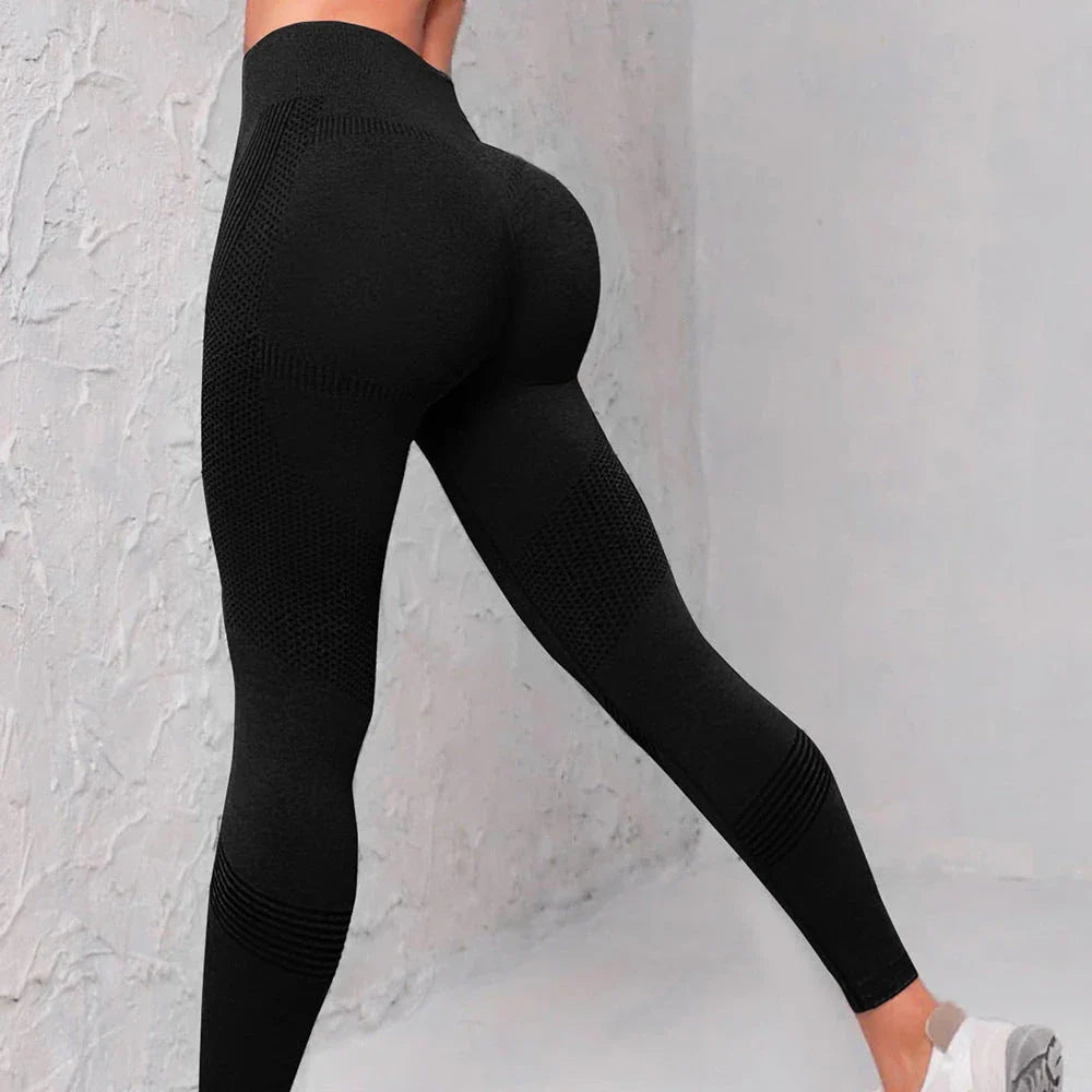 High-Waist Seamless Yoga Pants with Booty Lift in Solid Colors and Dot-Striped Prints