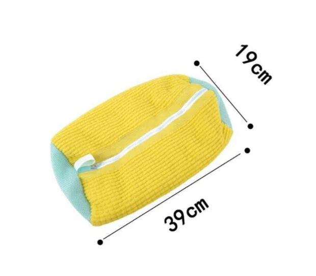 Durable shoe washing bag made of high-quality chenille fabric for effortless machine cleaning of sneakers, tennis shoes, and other washable footwear