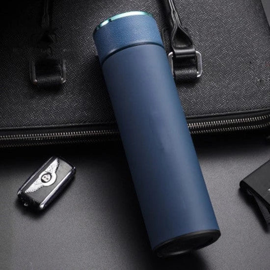 Premium business mug with touch-sensitive temperature display, made of durable stainless steel in sleek black, red, and blue colors