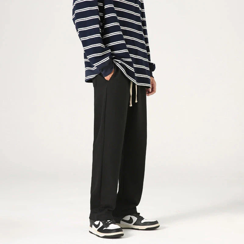 Loose, comfortable casual trousers in a variety of classic colours for the British style enthusiast