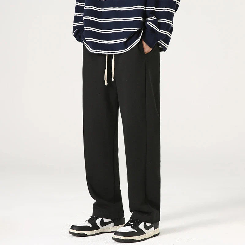 Loose, comfortable casual trousers in a variety of classic colours for the British style enthusiast