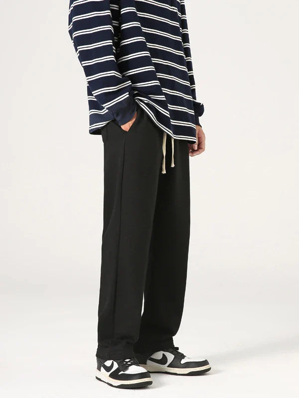 Loose, comfortable casual trousers in a variety of classic colours for the British style enthusiast