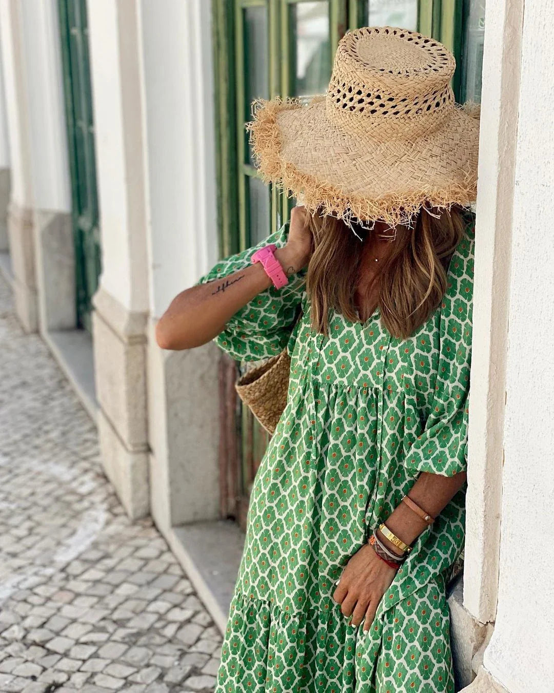 Boho Chic Midi Dress with Floral Print, V-Neck, and Short Sleeves
