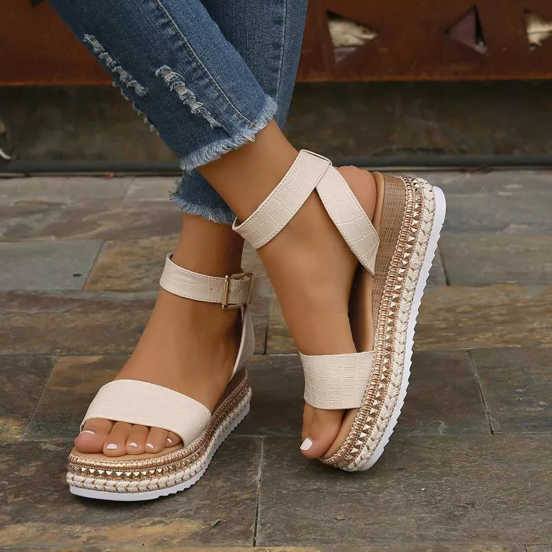 Women's summer sandals with buckle strap and hemp wedges in white, black, and apricot