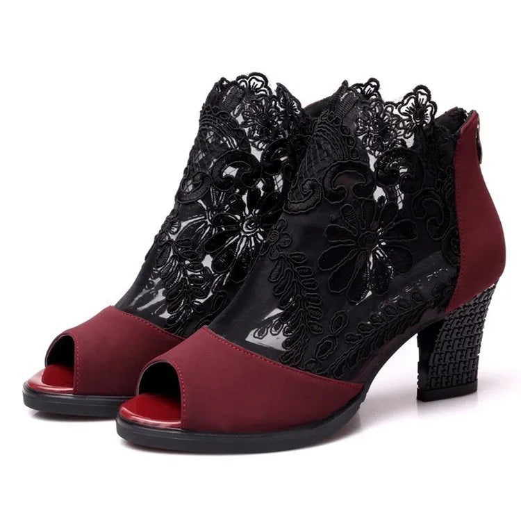 Lucyever women's black gladiator sandals with flower lace, square heel, and peep toe design