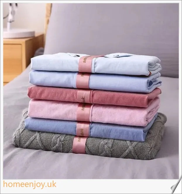 Dress Book - a space-saving clothes folder organizer that helps tidy up your wardrobe and prevent wrinkles in your luggage