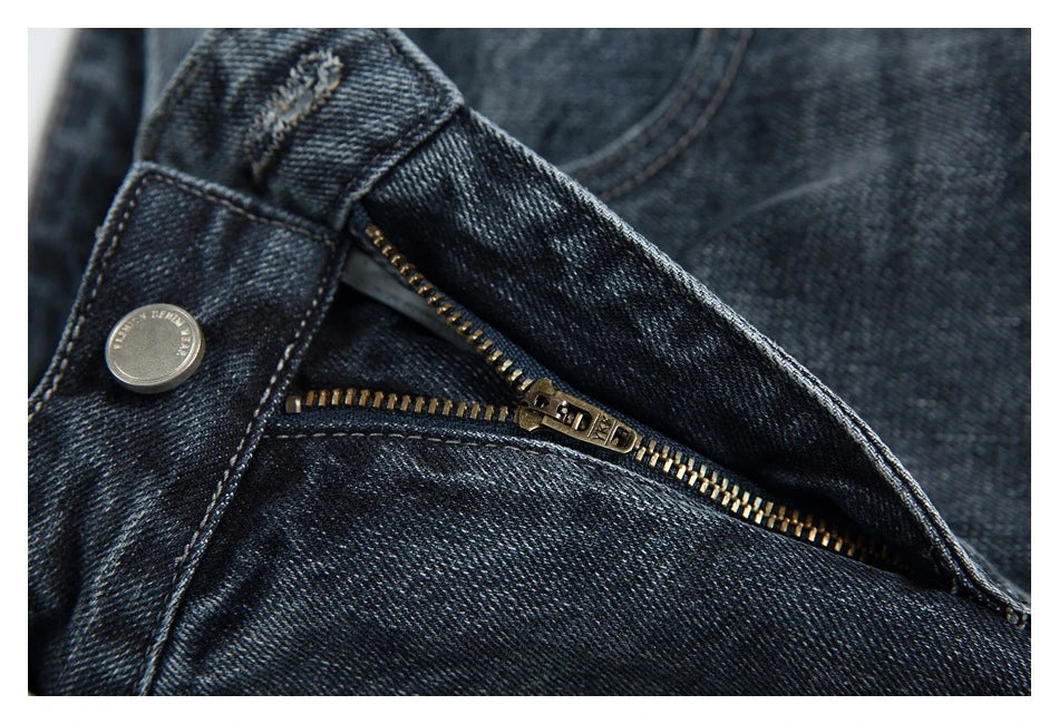 Men's Japanese-inspired retro jeans in black and gray, featuring a mid-waist fit and premium cotton construction for comfort and durability.