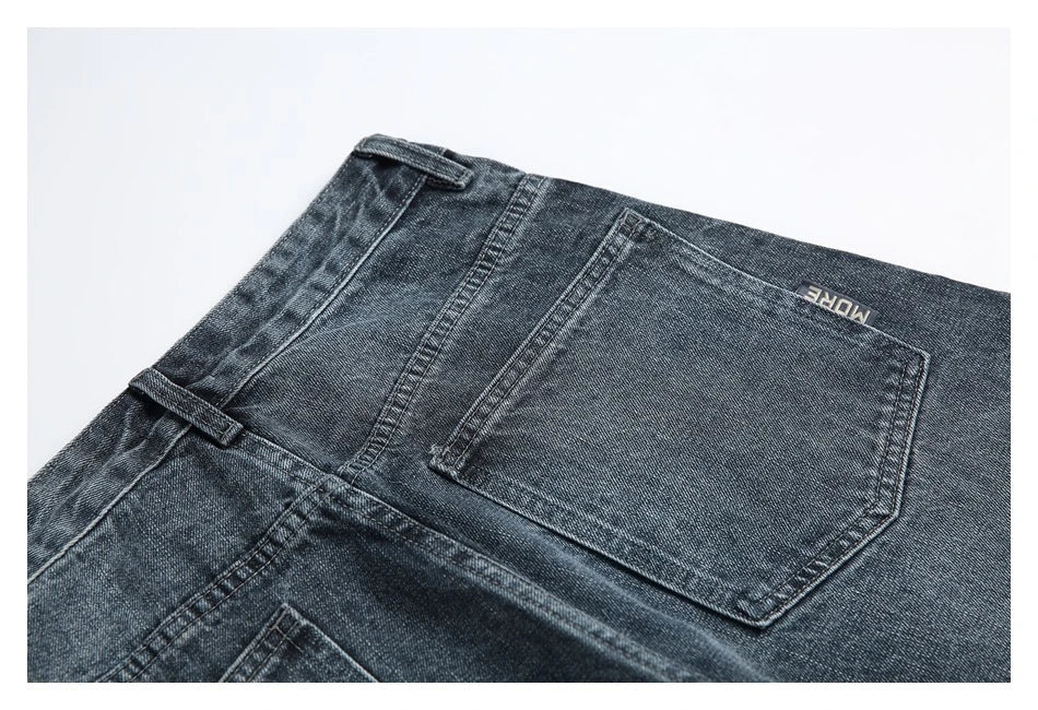 Men's Japanese-inspired retro jeans in black and gray, featuring a mid-waist fit and premium cotton construction for comfort and durability.