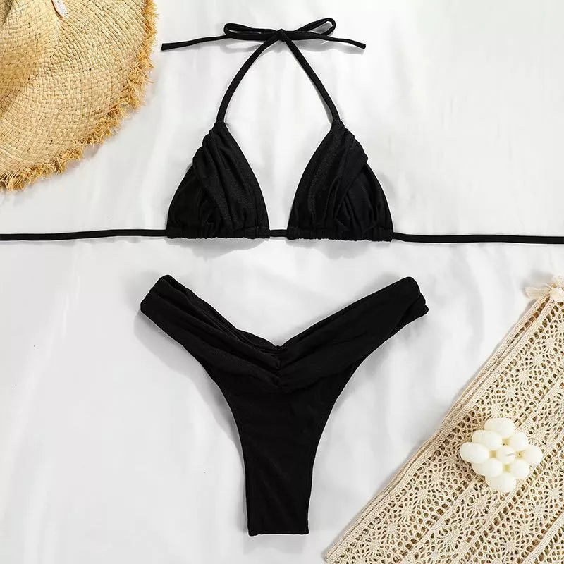 Women's solid colour pleated bikini with high elasticity for a comfortable fit