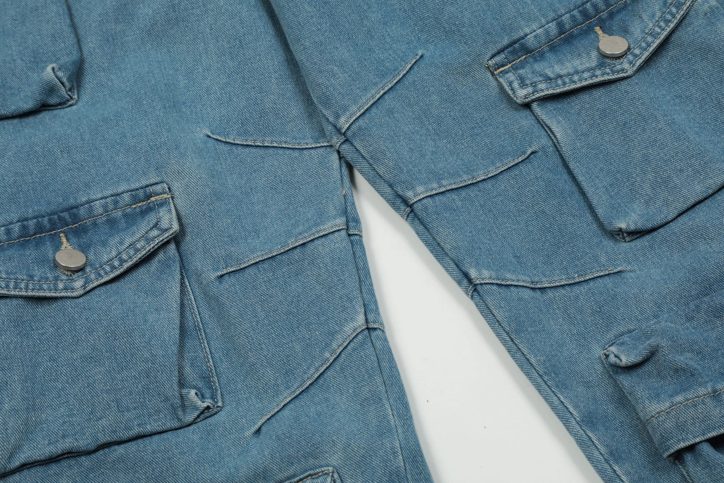 American High Street Multi-pocket Washed Baggy Jeans in Blue, featuring a relaxed, baggy fit and multiple pockets for functional style.