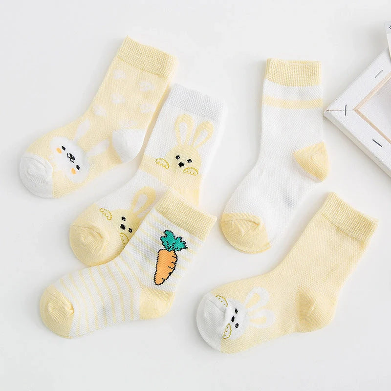 Cotton breathable baby socks in various colours and sizes