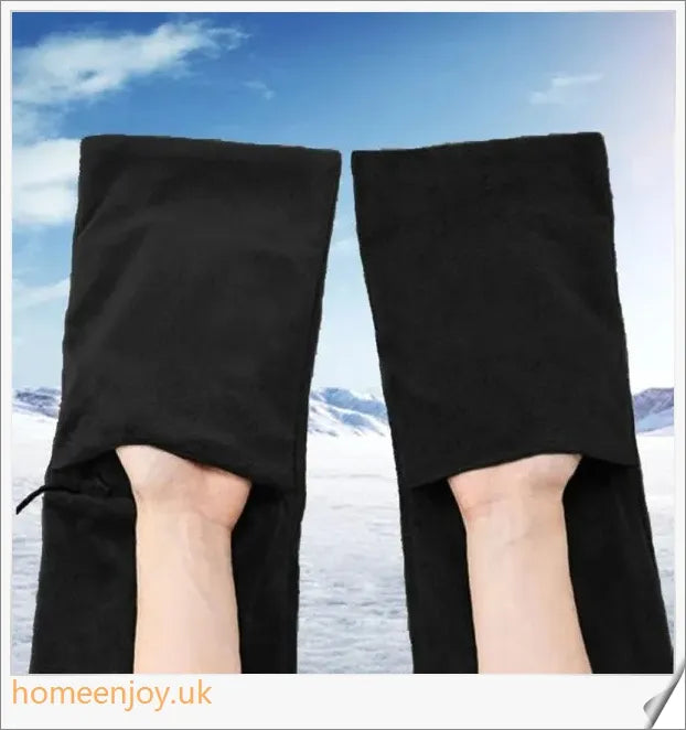 Black fashion warm USB heating scarf made of premium velvet with integrated heating element for cosy comfort during UK winters.