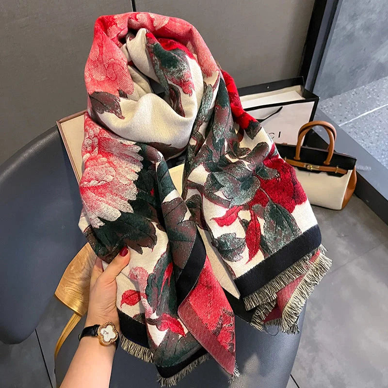 Stylish retro floral imitation cashmere scarf for women, perfect for winter warmth and fashion.