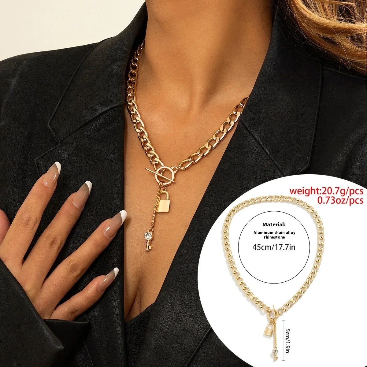 Elegant chain necklace and bracelet set with shiny lock and key pendant, fashionable ladies accessories