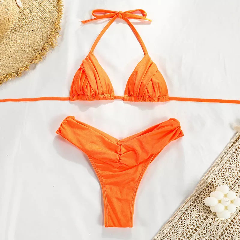 Women's solid colour pleated bikini with high elasticity for a comfortable fit