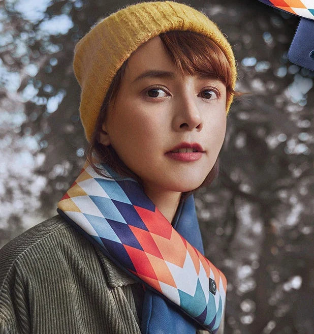 Cozy Heated Scarf with Graphene and DuPont Cotton Construction, Hands-Free Heating, and Adjustable Temperature Settings