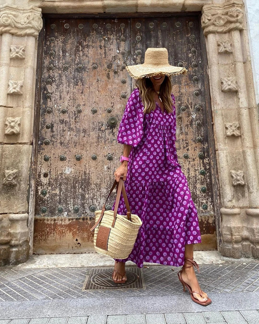 Boho Chic Midi Dress with Floral Print, V-Neck, and Short Sleeves