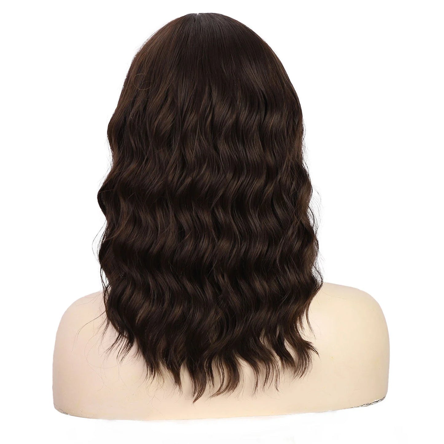 A short, curly wig with a water ripple effect inspired by European and American styles