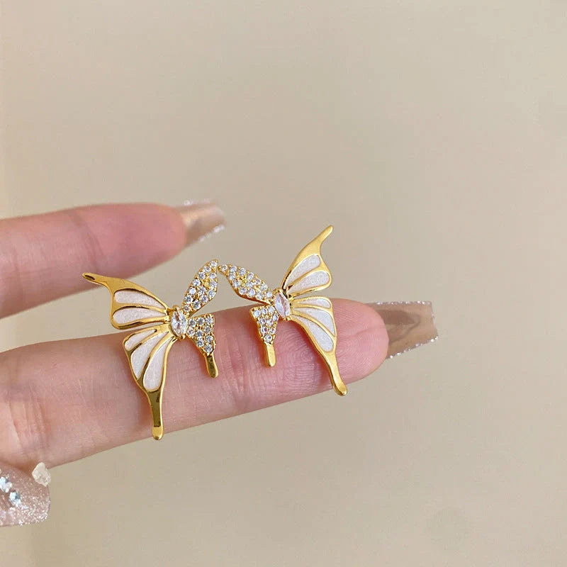 Exquisite rhinestone butterfly stud earrings for women, elegant and versatile fashion jewelry