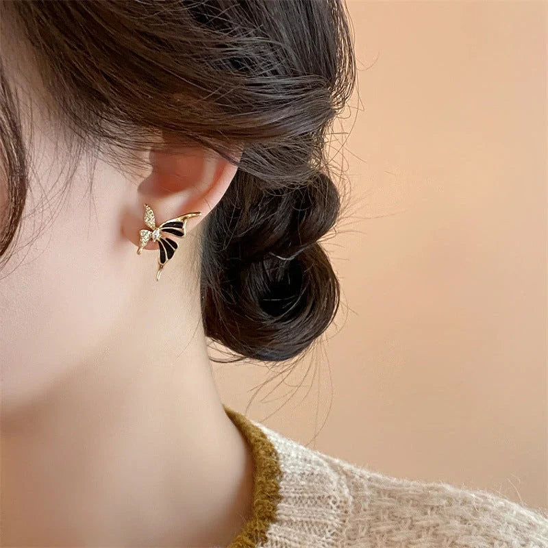 Exquisite rhinestone butterfly stud earrings for women, elegant and versatile fashion jewelry