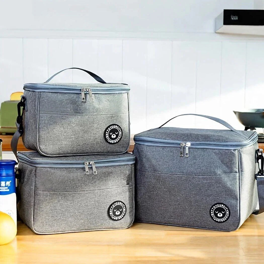 Portable Thermal Lunch Bag made of high-quality cationic oxford cloth, designed to keep food and drinks at the perfect temperature for hours