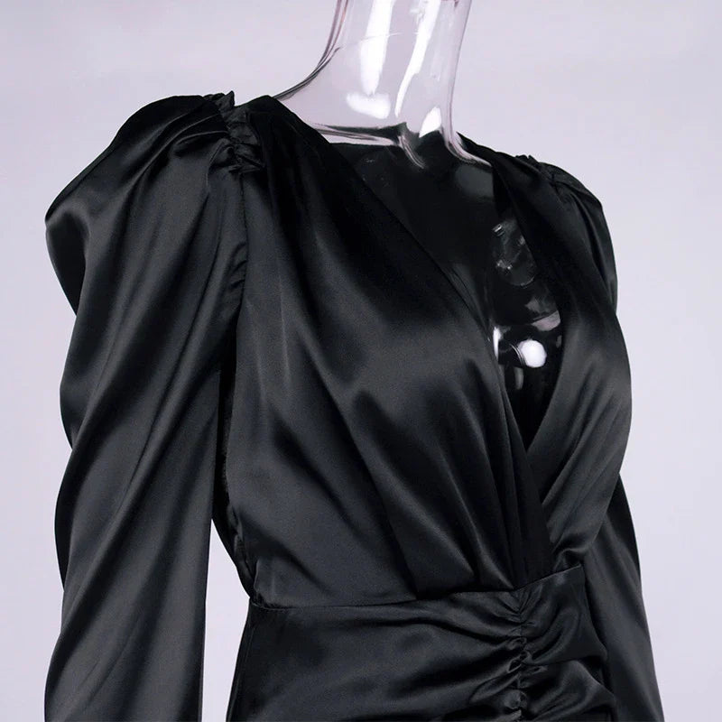 New Women's Sexy V-neck Pleated Puff Sleeve Dress in White and Black colours