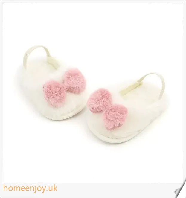 Cosy cotton baby shoes with cartoon designs in various colours for autumn and winter wear