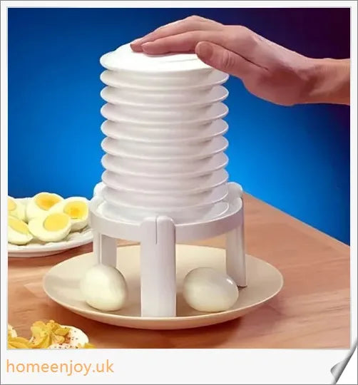 Creative Egg Peeler - A compact and portable kitchen tool that effortlessly peels boiled eggs for British home cooks