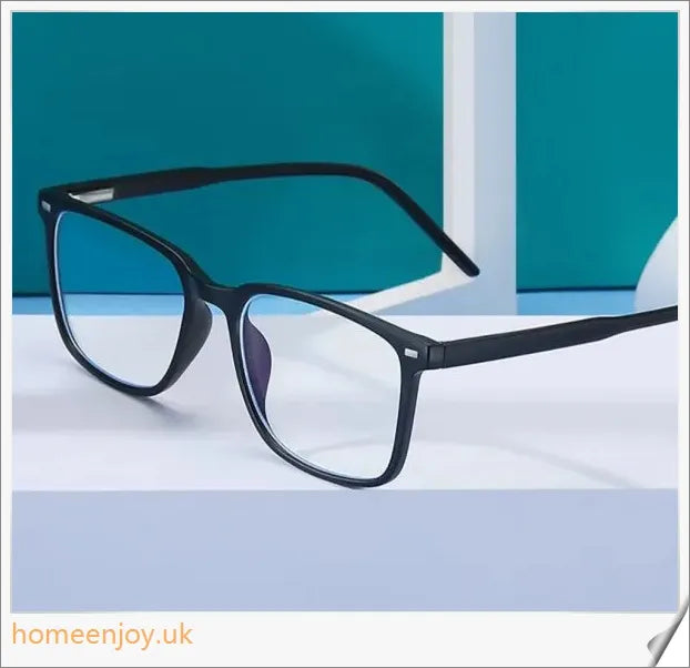 Bluelight reduction glasses with various frame colours including matte black, transparent, and leopard print