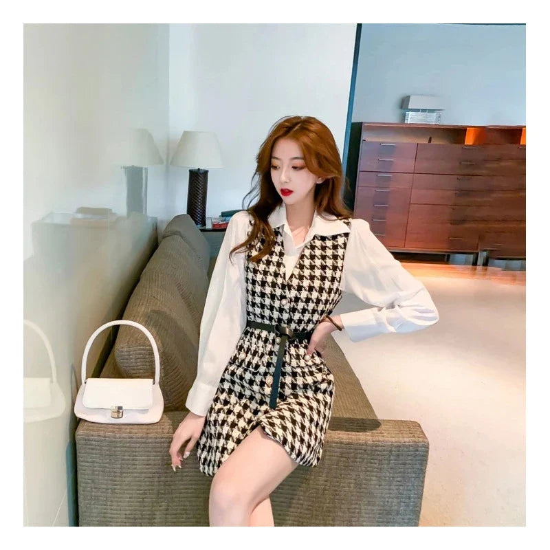 Lightly Cooked Temperament Yujie Fried Street Small Incense Wind Vest Two-Piece Suit in a check pattern, featuring a high-waisted skirt and a vest top