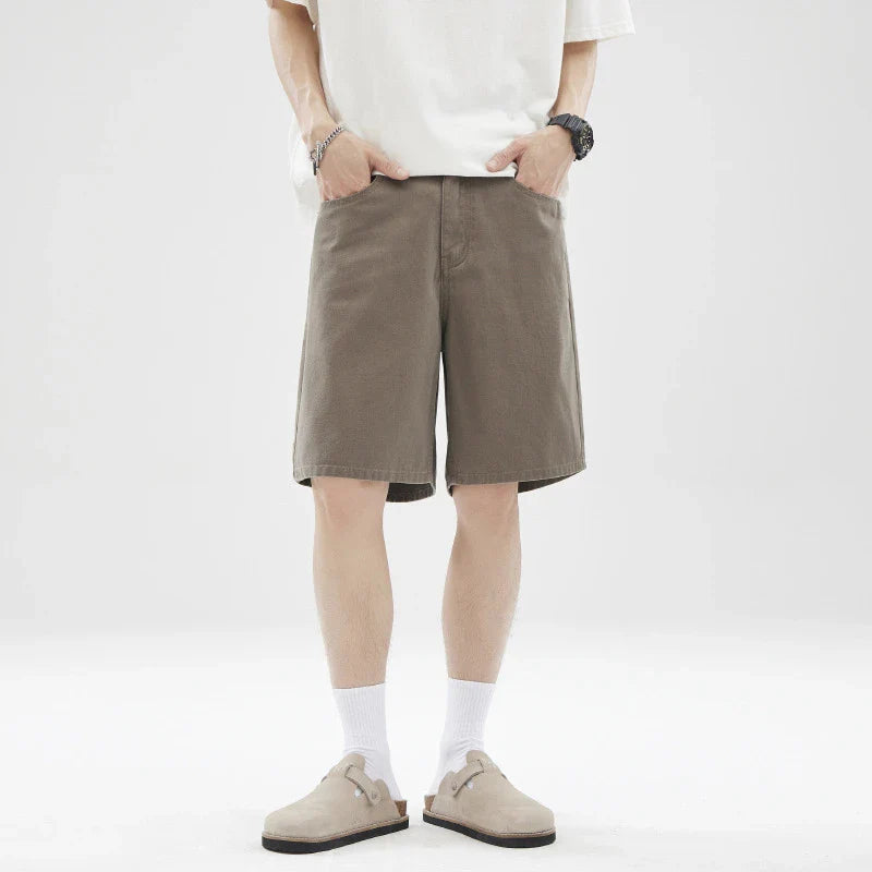 Niche Couple All-Match Simple Leisure Shorts in a range of classic colours, made with premium cotton for superior comfort and style.