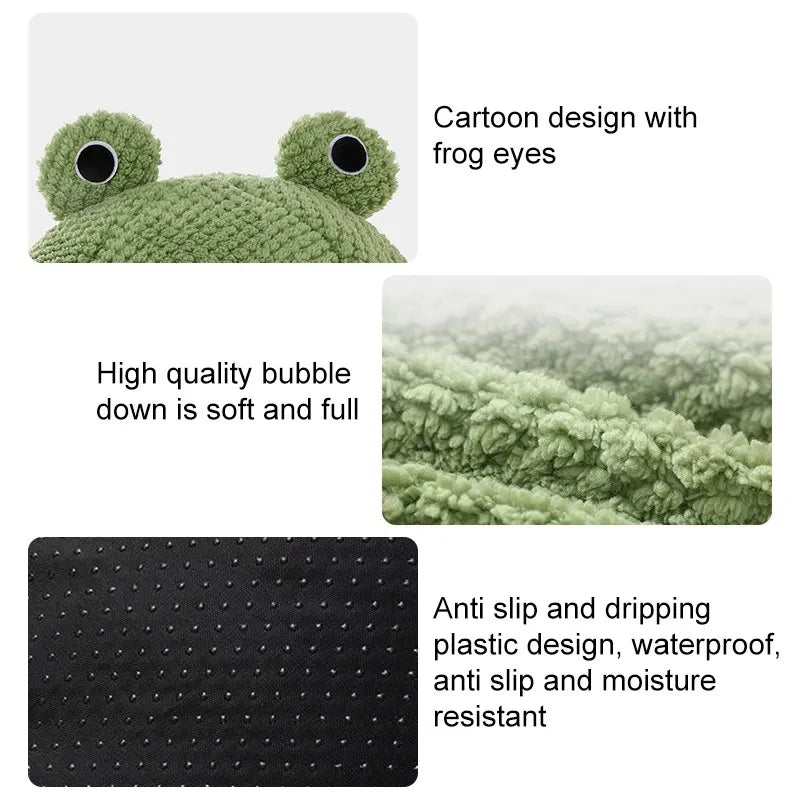 Cosy and whimsical pet bed in frog-inspired design for small cats and dogs