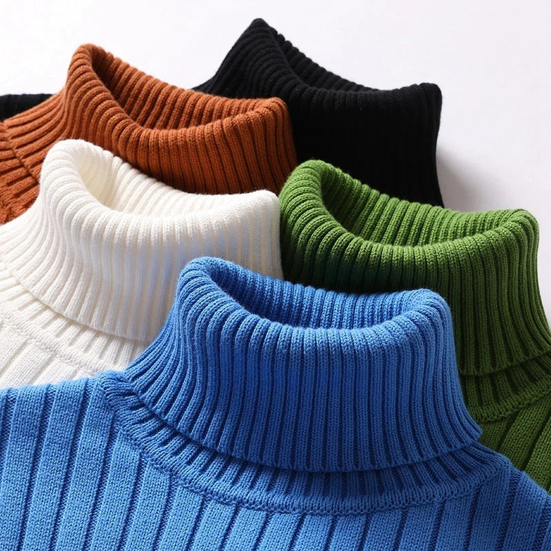 Stylish turtleneck sweater for men and women, perfect for autumn and winter wear