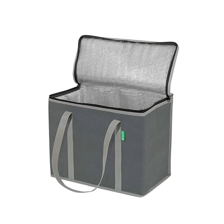 Insulated lunch cooler bag made of durable non-woven fabric and aluminum foil, ideal for work, beach, and picnics