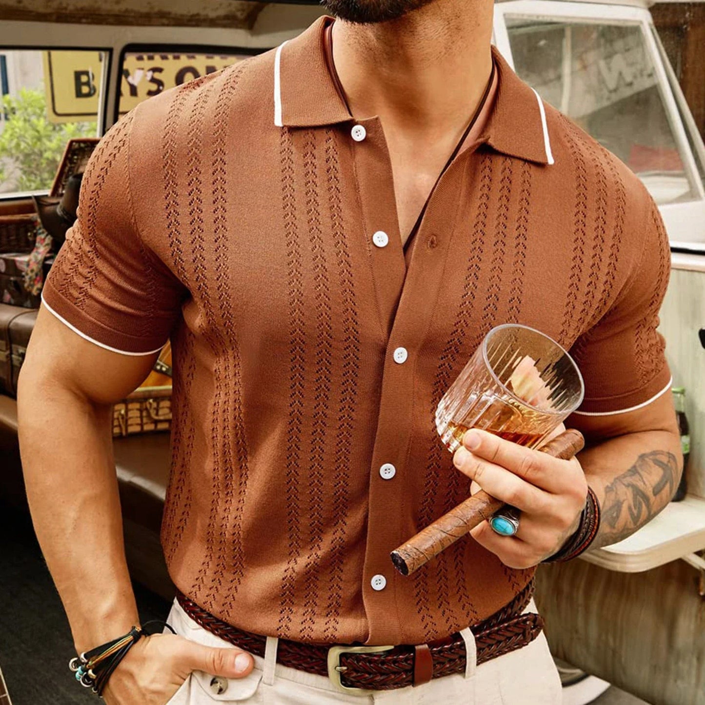 Short-sleeve polo shirt in various classic colors, featuring a unique flocking design and made from soft, breathable Tencel fabric