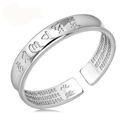 Silver-plated bracelet with engraved inspirational words, vintage-inspired design, elegant and sophisticated accessory