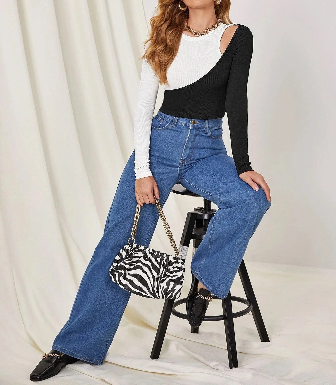 Trendy colorblock cropped strapless top with long sleeves for women