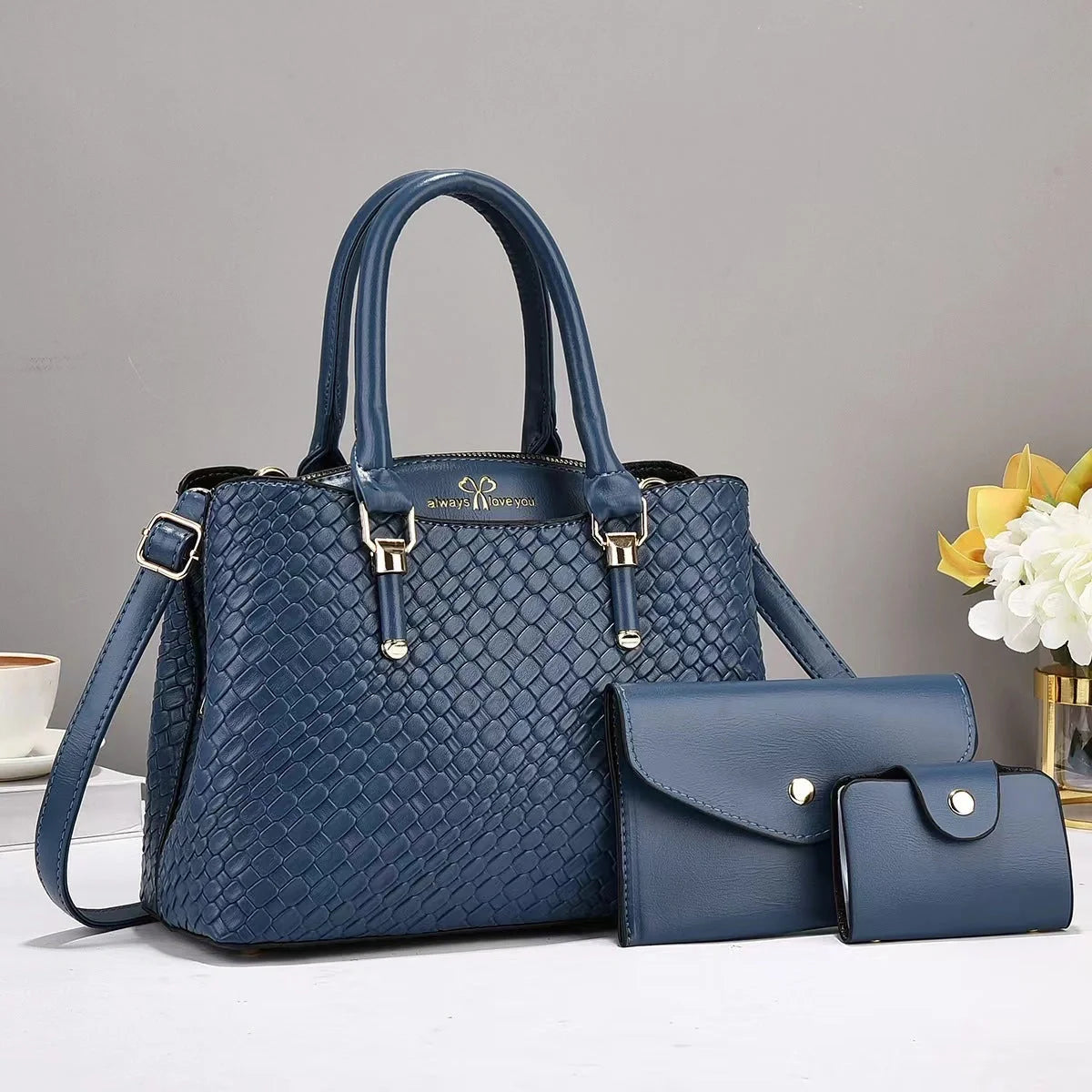 Retro woven three-piece shoulder bag set in various colours, showcasing large capacity and stylish design.