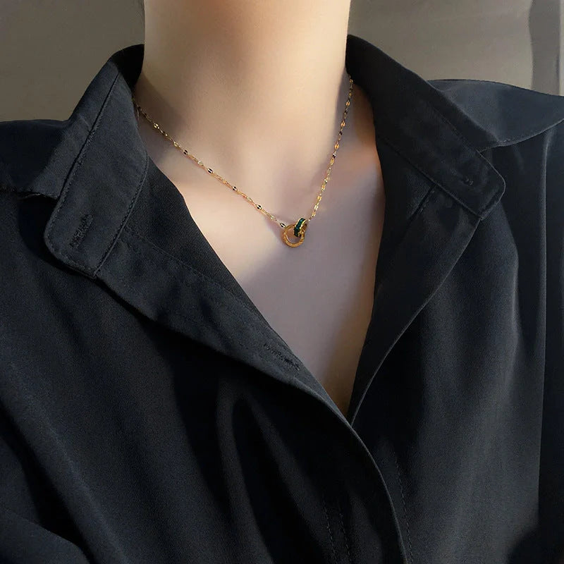 Elegant titanium steel clavicle chain necklace with diamond pendant