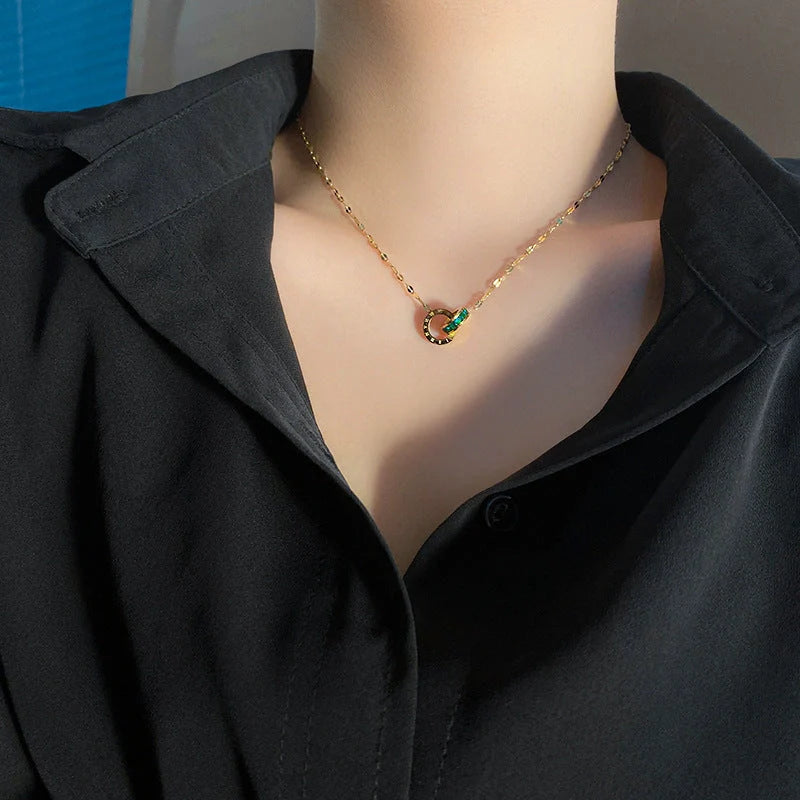 Elegant titanium steel clavicle chain necklace with diamond pendant