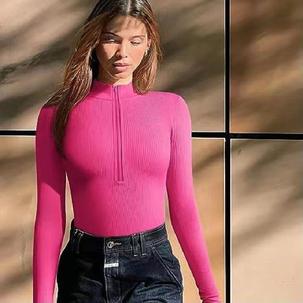 Slimming jumpsuit for women in various colors with seamless design and figure-flattering fit