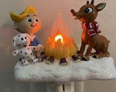 Enchanting resin ghost lantern with mesmerising flickering lights, creating a cosy and captivating ambience