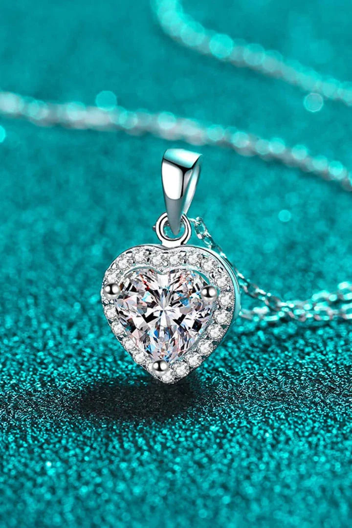 Homeenjoy UK Elegant 1 Carat Moissanite Heart Pendant Necklace