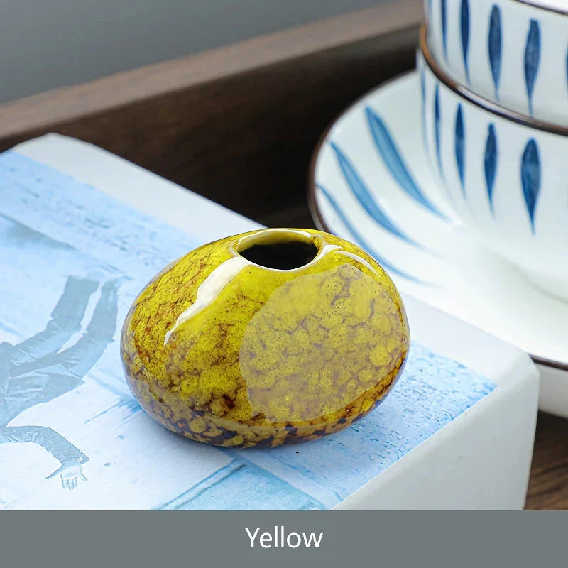 Elegant Mini Ceramic Porcelain Vase for Decorative Hydroponic Plants like Copper Money Grass
