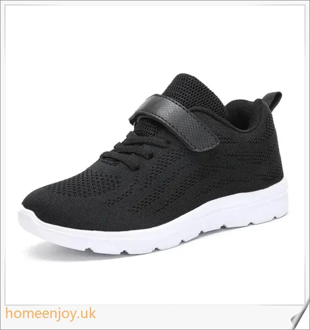 Breathable, lightweight children's sports shoes with flexible MD sole and breathable mesh upper